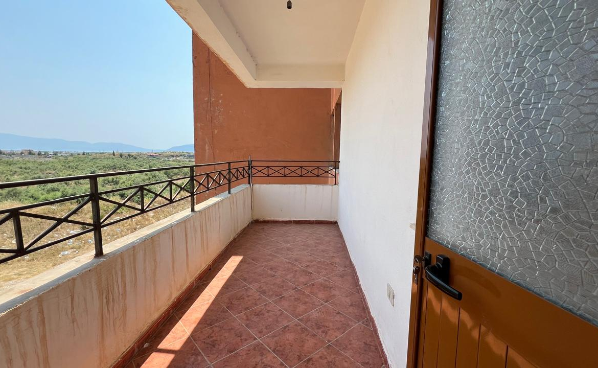 Apartament ne shitje prane plazhit vjeter ne vlore